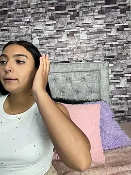 nicolexxaleja online show from 01-06-26, 04:22