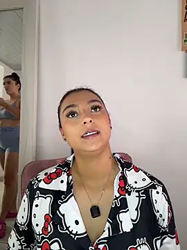 nicolexxaleja online show from 04-28-26, 02:43