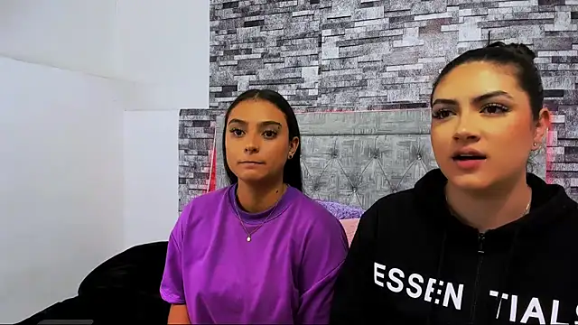 nicolexxaleja online show from 10-22-25, 08:08