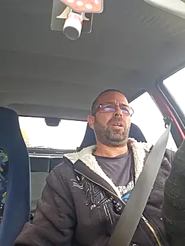 Snapshot of Thomas043 chatting on 11-02-25, 11:15 Thomas043 online show from 11-02-25, 11:15