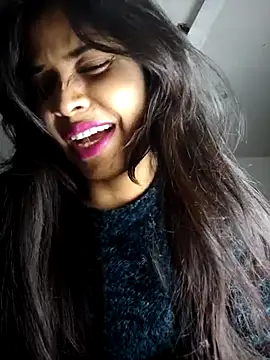 Snapshot of cute_radhikaa chatting on 02-07-26, 03:14 cute radhikaa online show from 02-07-26, 03:14