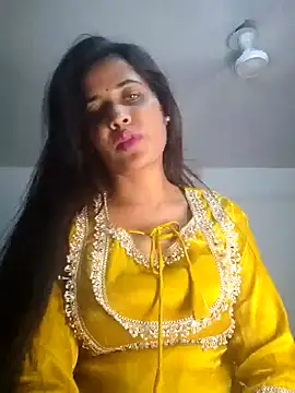 cute radhikaa online show from 04-17-26, 08:11