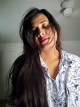 cute radhikaa online show from 04-12-26, 09:01