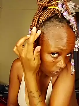 SeffieLucy online show from 02-06-26, 01:29