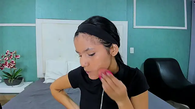 ania gomez online show from 11-08-25, 12:52