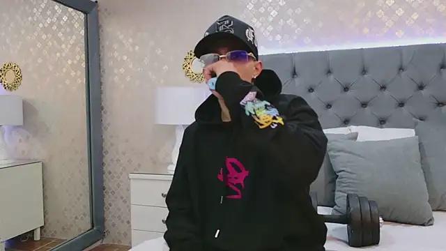 ZoeKrug online show from 01-07-26, 07:08