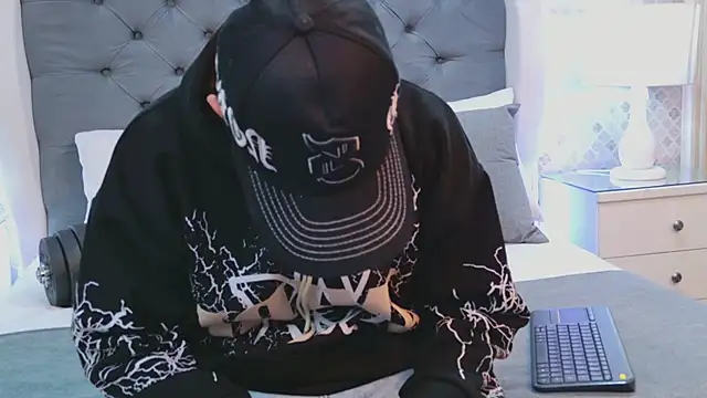 ZoeKrug online show from 01-14-26, 11:47