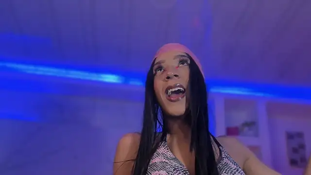 Snapshot of Chloe_cooperr chatting on 02-25-26, 04:12 Chloe cooperr online show from 02-25-26, 04:12