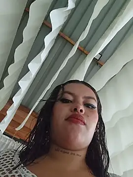 Yessica Lopezz online show from 05-10-26, 11:25