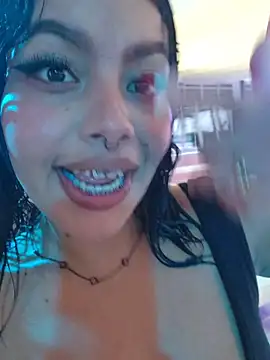 Yessica Lopezz online show from 04-05-26, 11:28