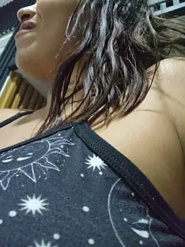 Snapshot of Yessica_Lopezz chatting on 06-20-26, 11:37 Yessica Lopezz online show from 06-20-26, 11:37