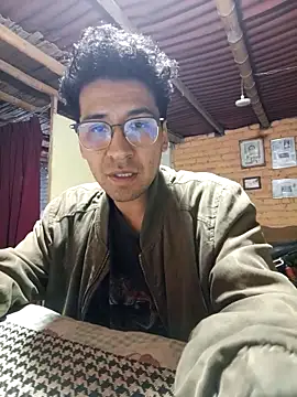 LecheDeSoya666 online show from 10-09-25, 03:40