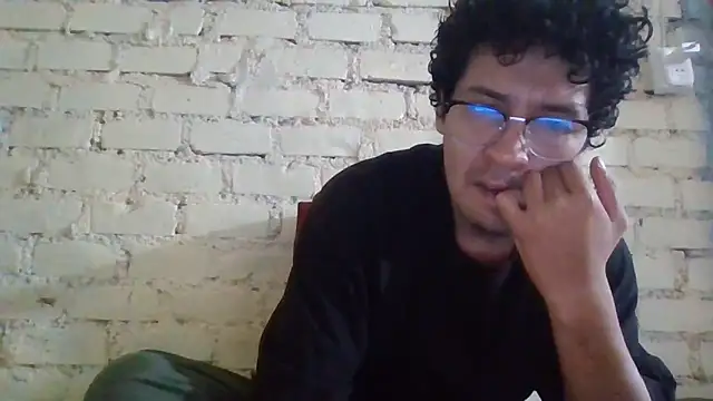 LecheDeSoya666 online show from 05-01-26, 06:13