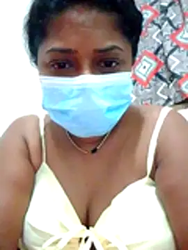 Snapshot of boosypussy chatting on 06-03-26, 10:25 boosypussy online show from 06-03-26, 10:25