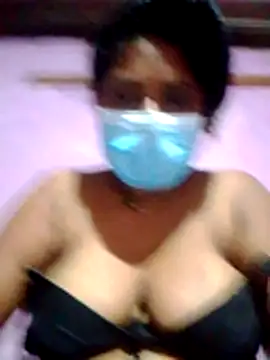 Snapshot of boosypussy chatting on 05-17-26, 03:34 boosypussy online show from 05-17-26, 03:34