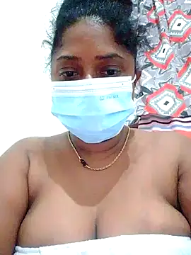 Snapshot of boosypussy chatting on 06-04-26, 11:04 boosypussy online show from 06-04-26, 11:04