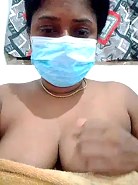 Snapshot of boosypussy chatting on 06-01-26, 02:06 boosypussy online show from 06-01-26, 02:06