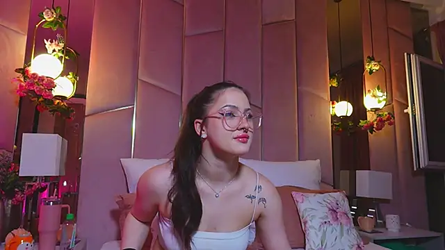 LucyLextonX online show from 03-19-26, 08:53