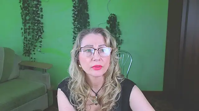 Habibi Honeyy online show from 05-24-26, 01:11
