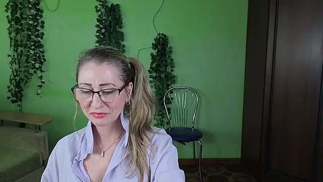 Habibi Honeyy online show from 05-19-26, 01:51