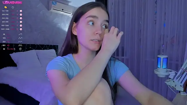 sweete chantal online show from 11-17-25, 05:39