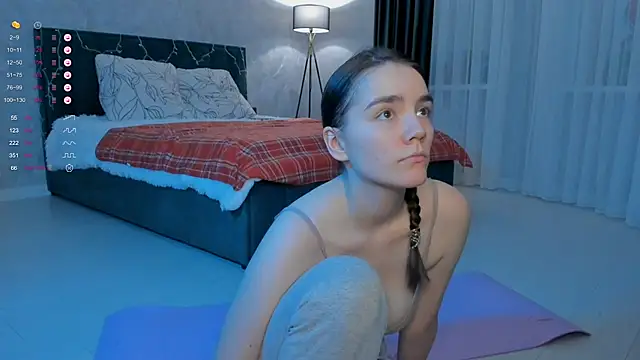 Snapshot of sweete_chantal chatting on 10-09-25, 05:13 sweete chantal online show from 10-09-25, 05:13