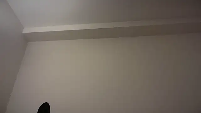 Kitty Swetty online show from 12-14-25, 08:47