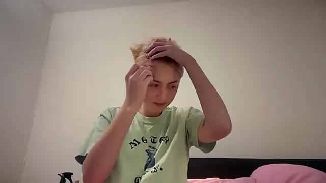 Kitty Swetty online show from 01-07-26, 06:57