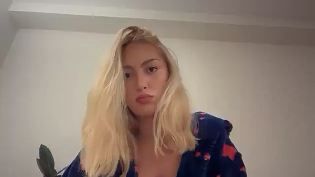 Kitty Swetty online show from 11-10-25, 10:15