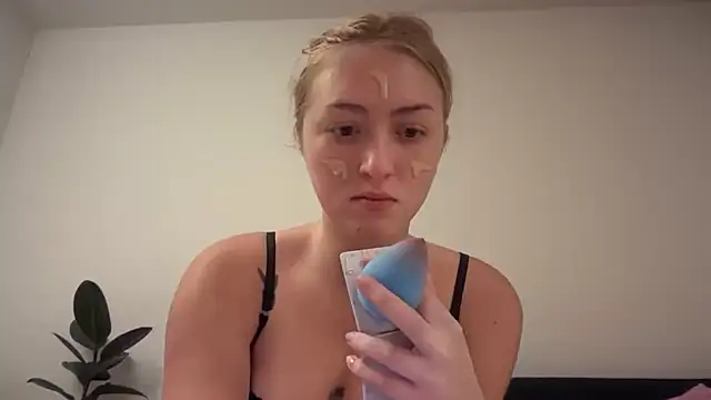 Kitty Swetty online show from 02-14-26, 06:41