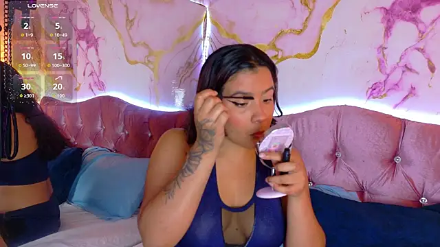 Snapshot of KARINAJTORRES chatting on 06-30-26, 02:00 KARINAJTORRES online show from 06-30-26, 02:00