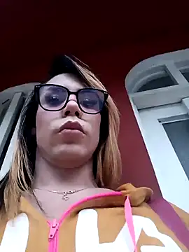 Snapshot of Daliana_Gounbolt chatting on 04-27-26, 11:19 Daliana Gounbolt online show from 04-27-26, 11:19