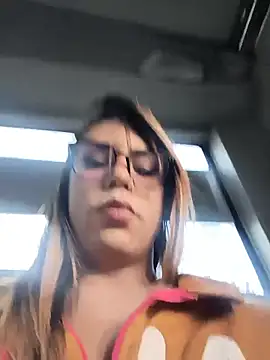 Snapshot of Daliana_Gounbolt chatting on 05-15-26, 11:41 Daliana Gounbolt online show from 05-15-26, 11:41