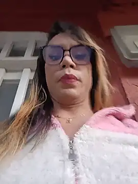 Snapshot of Daliana_Gounbolt chatting on 05-23-26, 11:20 Daliana Gounbolt online show from 05-23-26, 11:20