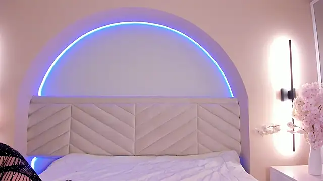 Bella Williiams online show from 03-30-26, 12:06