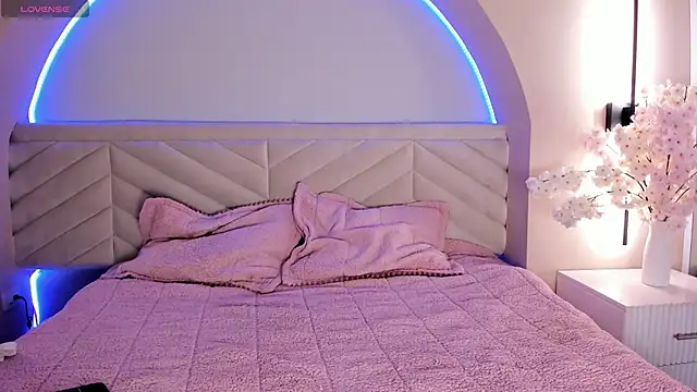 Bella Williiams online show from 05-29-26, 12:11
