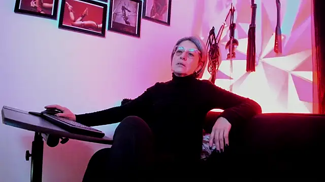 MistressNyx cg online show from 10-15-25, 02:25