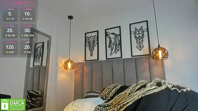 Gia Scott online show from 11-23-25, 08:19