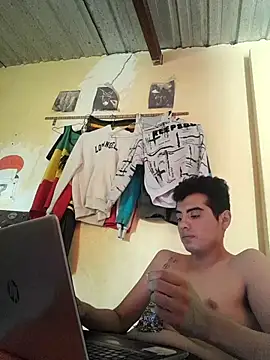 Snapshot of Ortiz3404 chatting on 10-11-25, 07:59 Ortiz3404 online show from 10-11-25, 07:59