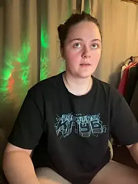 Cuty Kitty online show from 10-31-25, 08:27