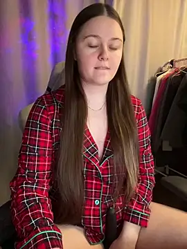 Cuty Kitty online show from 12-13-25, 11:55