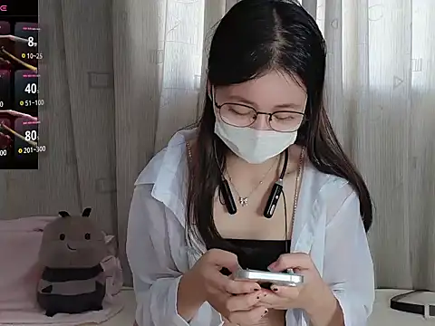 Lele-Baby online show from 10-10-25, 12:55