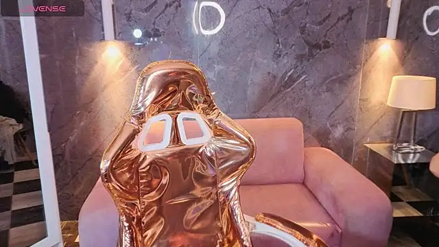  Evoni b online show from 11-17-25, 07:51