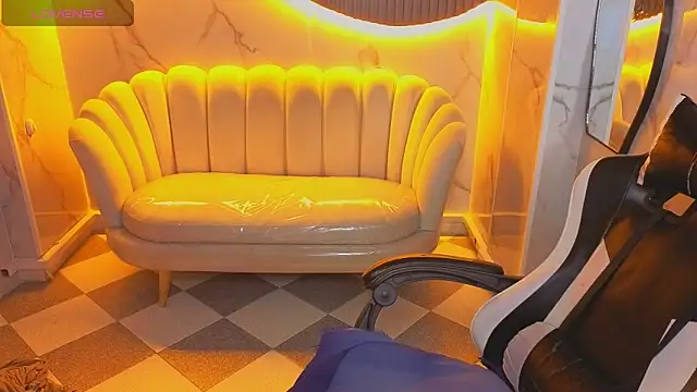  Evoni b online show from 11-15-25, 12:42