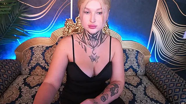 Snapshot of IvyLaurent chatting on 09-23-25, 12:45 IvyLaurent online show from 09-23-25, 12:45