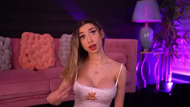 OdetteMason online show from 03-12-26, 06:06