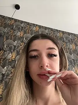 OdetteMason online show from 04-14-26, 09:58