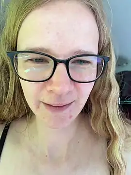 Bikergirl 97 online show from 05-07-26, 10:51