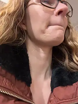 Bikergirl 97 online show from 12-04-25, 02:05