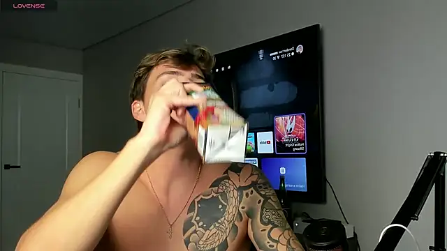 DaniHort online show from 09-22-25, 10:21